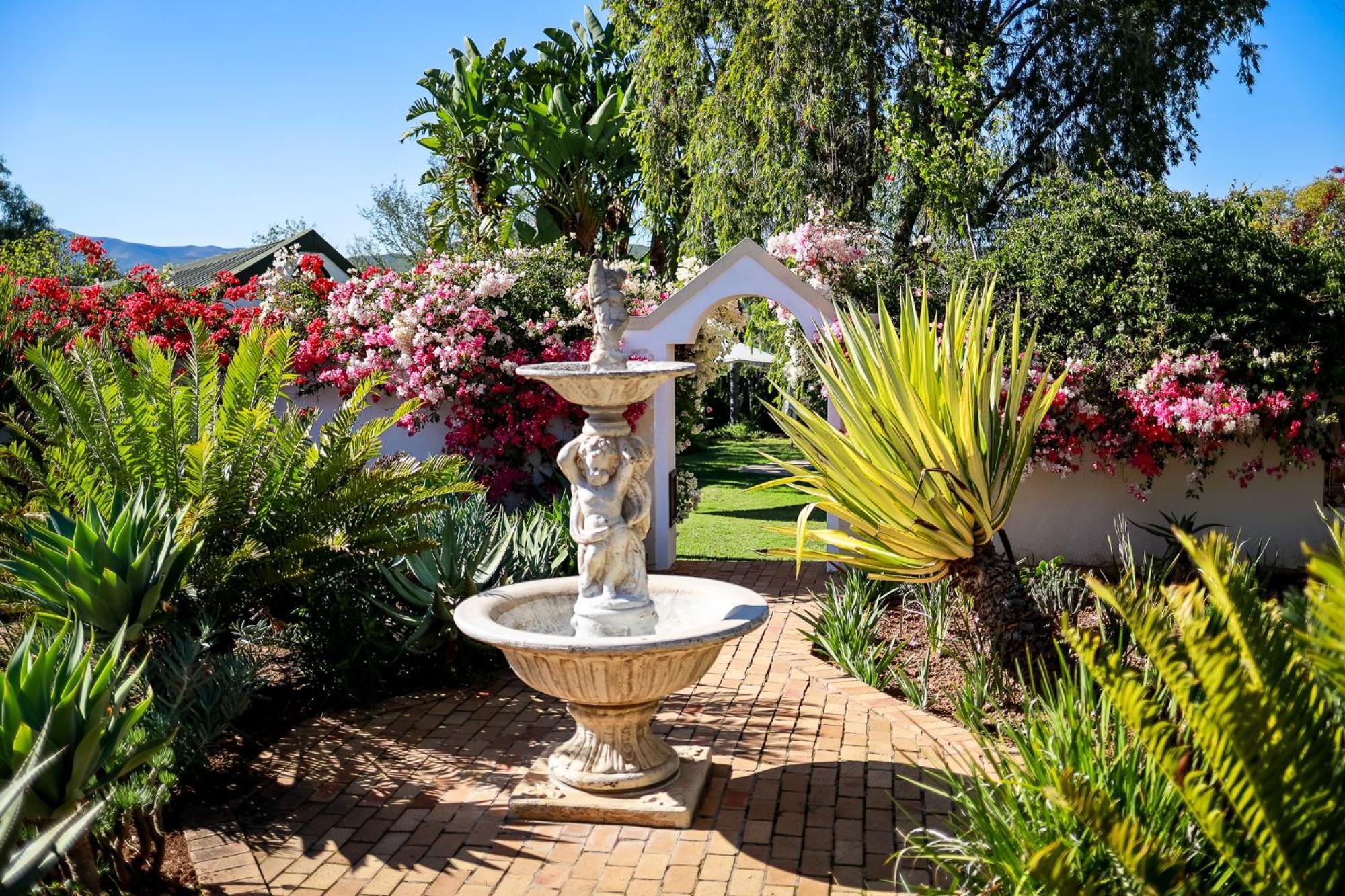 Altes Landhaus Country Lodge Oudtshoorn Exterior photo