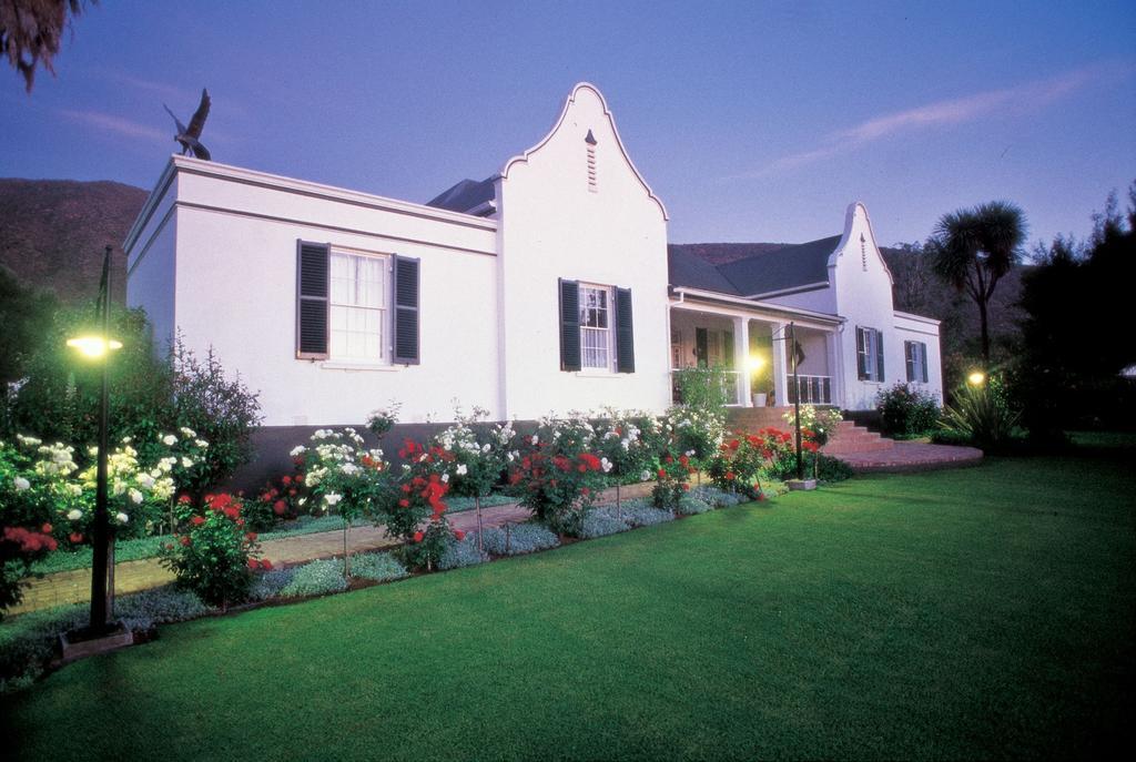 Altes Landhaus Country Lodge Oudtshoorn Exterior photo